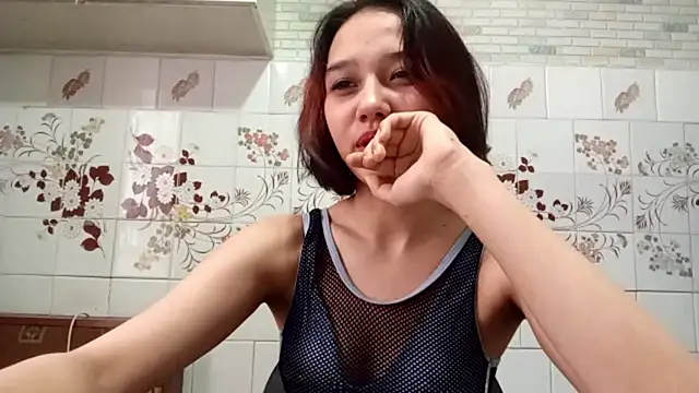 Snapshot of AnnettaBelsito chatting on April 19, 2026, 8:04 am AnnettaBelsito online show from April 19, 2026, 8:04 am