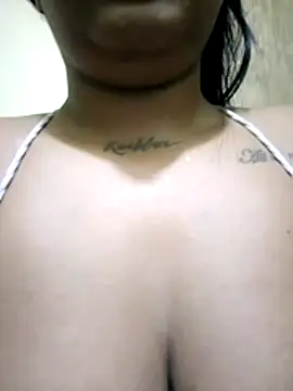 Snapshot of Zoe_Renata chatting on May 20, 2026, 7:27 am Zoe Renata online show from May 20, 2026, 7:27 am