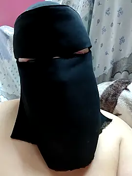 Snapshot of Warda_Egy chatting on April 29, 2026, 8:15 pm Warda Egy online show from April 29, 2026, 8:15 pm