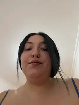 Snapshot of Amber_Sinn chatting on June 26, 2026, 2:01 pm Amber Sinn online show from June 26, 2026, 2:01 pm