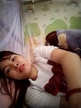 Snapshot of Loyalty-love chatting on February 13, 2026, 7:19 am Loyalty-love online show from February 13, 2026, 7:19 am