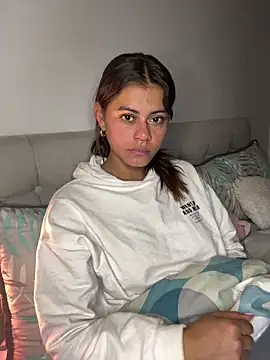 RachelWeisz  online show from March 13, 2026, 10:53 am