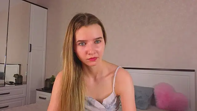 OnyxViper online show from July 10, 2026, 7:08 am