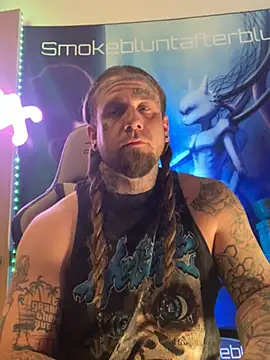 Snapshot of Smokebluntafterblunt chatting on February 15, 2026, 2:23 am Smokebluntafterblunt online show from February 15, 2026, 2:23 am