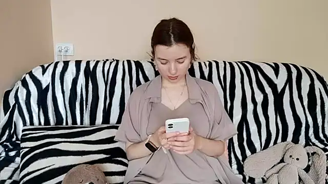 LanitaHemple online show from April 2, 2026, 6:20 am