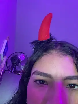 sami sweet888 online show from February 16, 2026, 4:33 am