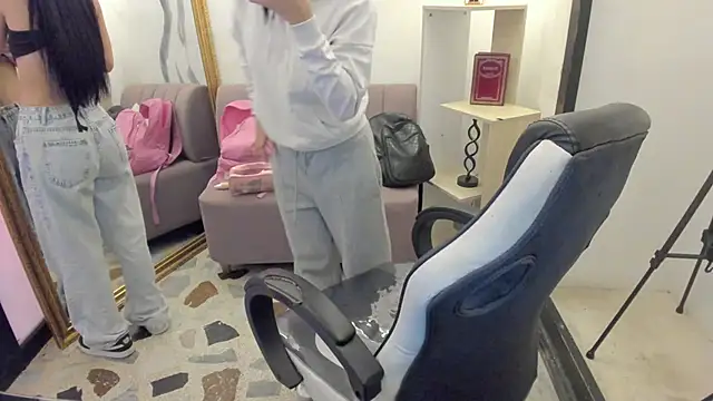 Snapshot of lorraineHunter chatting on February 28, 2026, 12:16 pm lorraineHunter online show from February 28, 2026, 12:16 pm