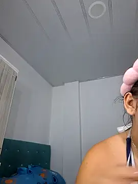 Wild lilhyy online show from May 30, 2026, 10:04 pm