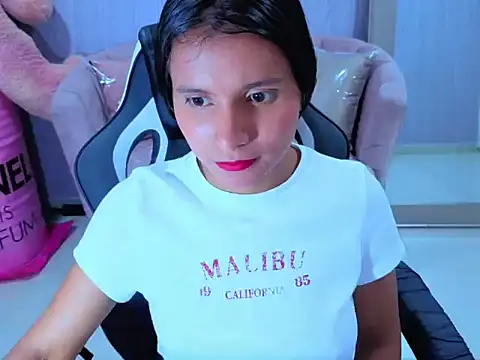 Cataleya23 a online show from April 11, 2026, 9:29 pm