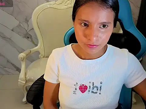 Snapshot of Cataleya23_a chatting on May 14, 2026, 8:39 pm Cataleya23 a online show from May 14, 2026, 8:39 pm