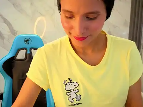 Cataleya23 a online show from April 6, 2026, 7:37 pm