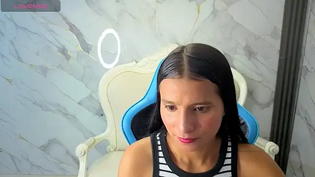 Cataleya23 a online show from February 11, 2026, 7:47 pm