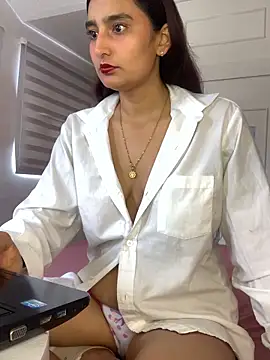 Snapshot of -BabyLuna chatting on February 21, 2026, 2:19 pm -BabyLuna online show from February 21, 2026, 2:19 pm