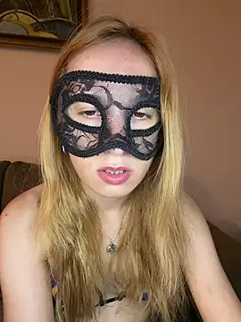 Snapshot of seluna_baby chatting on July 9, 2026, 9:03 pm seluna baby online show from July 9, 2026, 9:03 pm