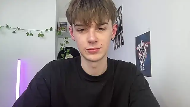 YourMilkyGuy online show from April 15, 2026, 1:59 pm