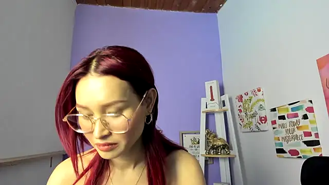 Snapshot of naomy_stanley chatting on July 7, 2026, 3:42 am naomy stanley online show from July 7, 2026, 3:42 am