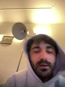 elia2711 online show from March 8, 2026, 4:32 pm