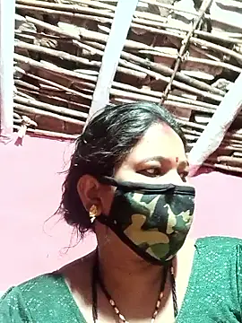 Snapshot of Kirti_sacsena chatting on April 14, 2026, 11:32 pm Kirti sacsena online show from April 14, 2026, 11:32 pm