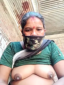 Snapshot of Kirti_sacsena chatting on March 13, 2026, 8:52 am Kirti sacsena online show from March 13, 2026, 8:52 am