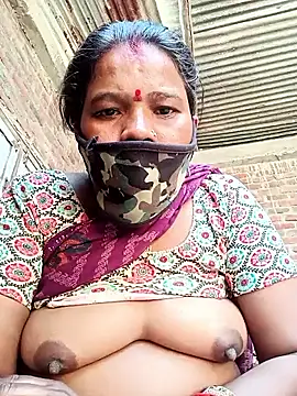 Snapshot of Kirti_sacsena chatting on March 12, 2026, 8:51 am Kirti sacsena online show from March 12, 2026, 8:51 am
