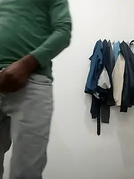 Daddyishere 19 online show from February 17, 2026, 5:05 am