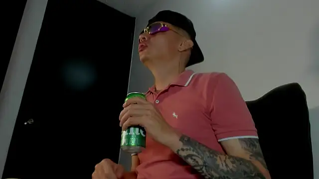 Thommas8a online show from February 26, 2026, 11:16 pm