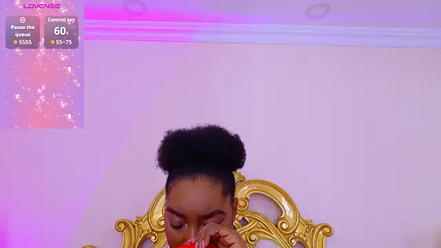 Snapshot of NatashaSilvers chatting on February 27, 2026, 1:33 pm NatashaSilvers online show from February 27, 2026, 1:33 pm