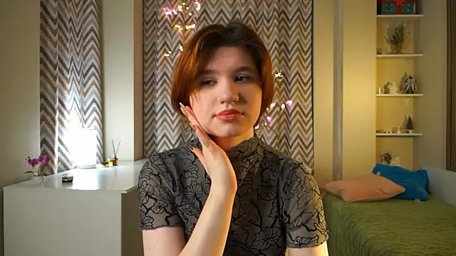 Snapshot of BelleHayton chatting on February 28, 2026, 3:44 pm BelleHayton online show from February 28, 2026, 3:44 pm