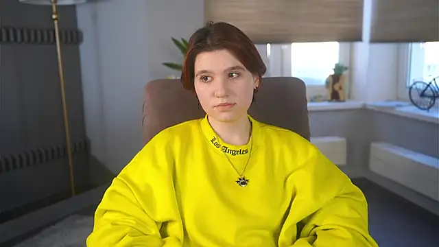 Snapshot of BelleHayton chatting on February 11, 2026, 12:05 pm BelleHayton online show from February 11, 2026, 12:05 pm