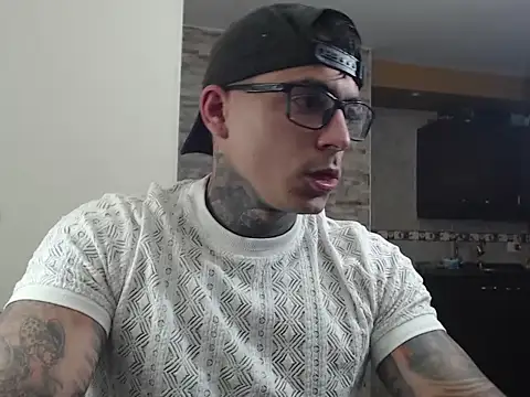 maxstrom111 online show from February 8, 2026, 7:44 pm