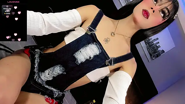 Snapshot of CuteMiaaa chatting on April 30, 2026, 9:08 pm CuteMiaaa online show from April 30, 2026, 9:08 pm