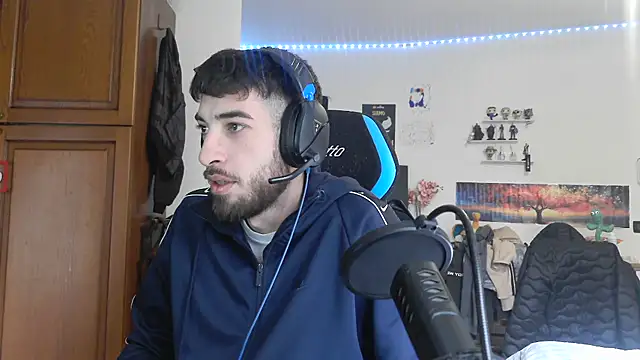 maestroboris95 online show from February 9, 2026, 12:58 pm