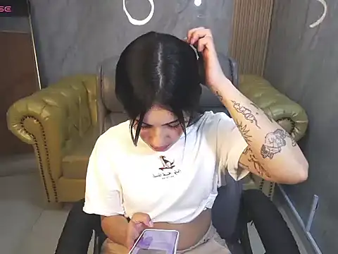 Snapshot of Samanttha_tf chatting on February 23, 2026, 12:28 pm Samanttha tf online show from February 23, 2026, 12:28 pm