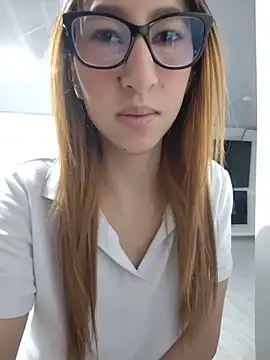 Snapshot of Sara_Love_1 chatting on May 16, 2026, 2:10 am Sara Love 1 online show from May 16, 2026, 2:10 am