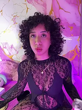 Woo isDaphne online show from July 11, 2026, 11:27 pm