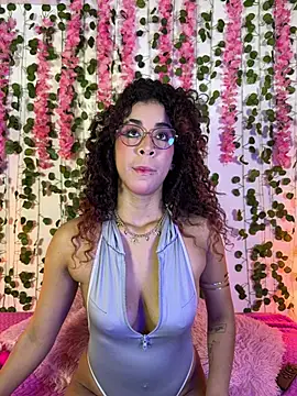 Snapshot of Woo_isDaphne chatting on February 19, 2026, 11:01 pm Woo isDaphne online show from February 19, 2026, 11:01 pm