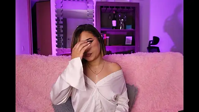 Snapshot of sol-beautty chatting on February 11, 2026, 12:54 am sol-beautty online show from February 11, 2026, 12:54 am