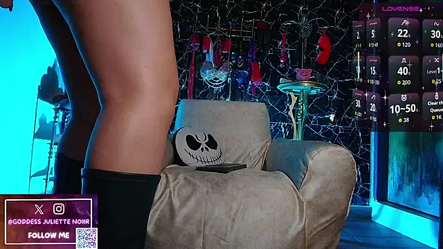 GoddessJulietteNoiir online show from April 8, 2026, 11:01 am