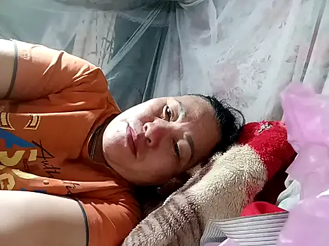 Snapshot of Lucky_baby7 chatting on February 25, 2026, 1:00 pm Lucky baby7 online show from February 25, 2026, 1:00 pm