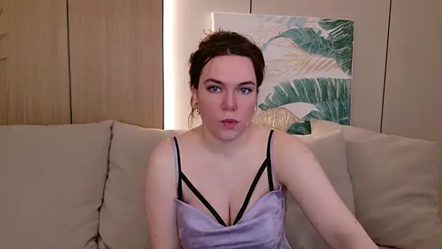 Teona Owenss online show from April 22, 2026, 5:36 am