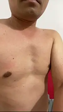 huyenzz online show from April 22, 2026, 2:57 pm