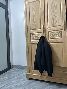 huyenzz online show from March 1, 2026, 5:07 am