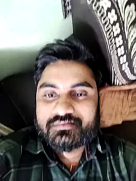 loyalboy 0052 online show from April 13, 2026, 4:33 pm