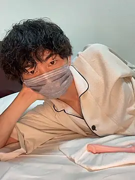 --ha-ru-- online show from April 5, 2026, 2:02 pm