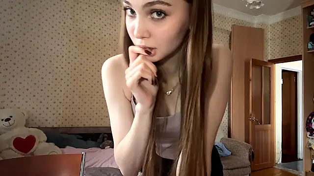 Snapshot of Babysmall_girl chatting on February 8, 2026, 11:52 am Babysmall girl online show from February 8, 2026, 11:52 am