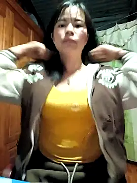 Snapshot of Minak-xika chatting on February 10, 2026, 10:31 pm Minak-xika online show from February 10, 2026, 10:31 pm