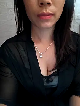 Snapshot of Minak-xika chatting on February 16, 2026, 3:49 am Minak-xika online show from February 16, 2026, 3:49 am