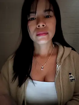 Snapshot of Minak-xika chatting on February 10, 2026, 1:04 am Minak-xika online show from February 10, 2026, 1:04 am