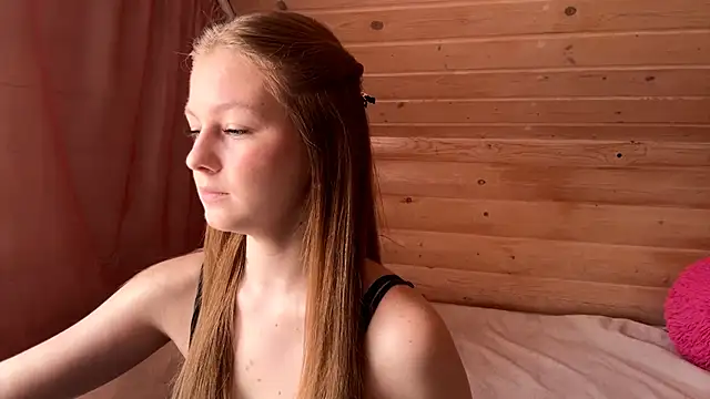 Snapshot of TessSamul chatting on June 5, 2026, 10:10 am TessSamul online show from June 5, 2026, 10:10 am