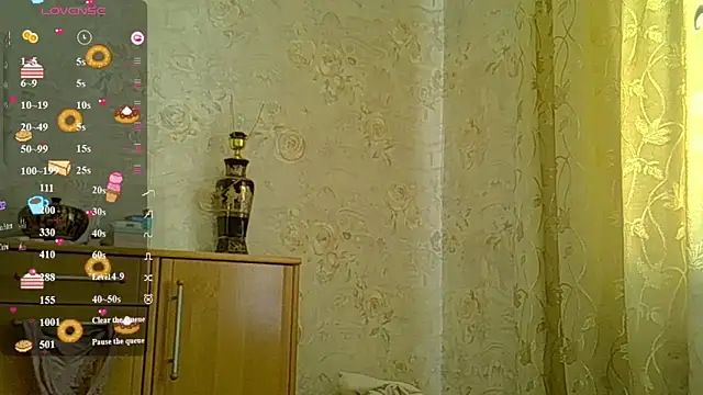 Snapshot of CurvyWild_Lady30 chatting on June 21, 2026, 1:50 pm CurvyWild Lady30 online show from June 21, 2026, 1:50 pm